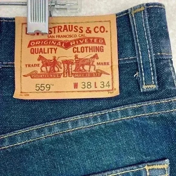 Levi Strauss Relaxed Straight Men’s Size 38W 34L - Picture 6 of 8